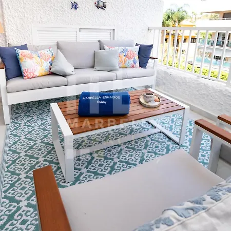 751, Renovated 2 Beedroom Apartment, Second Line Of The Beach, Wifi, Parkinging