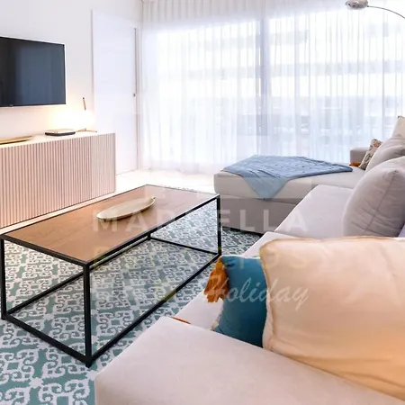 751, Renovated 2 Beedroom Apartment, Second Line Of The Beach, Wifi, Parkinging Appartement Marbellac