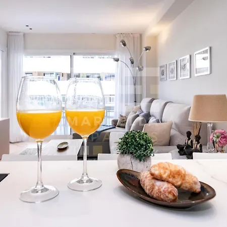 751, Renovated 2 Beedroom Apartment, Second Line Of The Beach, Wifi, Parkinging * Marbellac