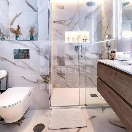 751, Renovated 2 Beedroom Apartment, Second Line Of The Beach, Wifi, Parkinging *