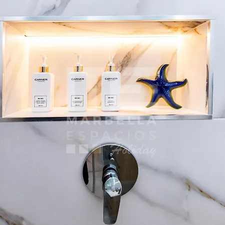 751, Renovated 2 Beedroom Apartment, Second Line Of The Beach, Wifi, Parkinging *