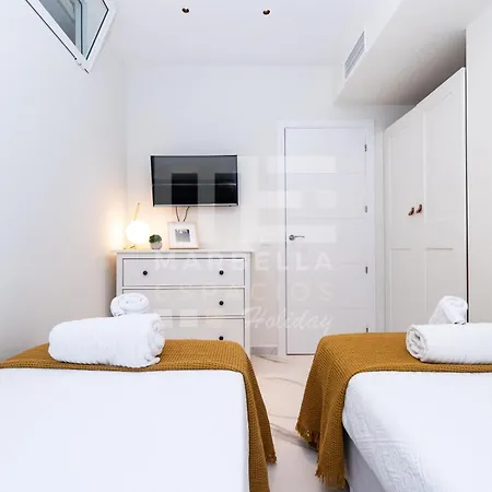 751, Renovated 2 Beedroom Apartment, Second Line Of The Beach, Wifi, Parkinging Appartement *