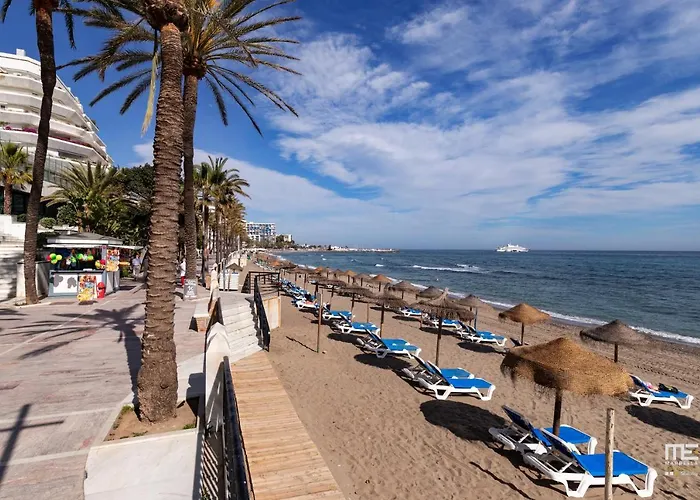 751, Renovated 2 Beedroom Apartment, Second Line Of The Beach, Wifi, Parkinging Appartement Marbella