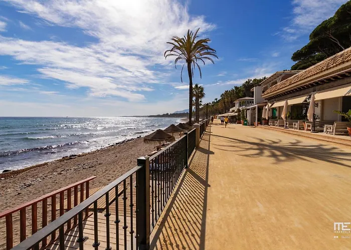 751, Renovated 2 Beedroom Apartment, Second Line Of The Beach, Wifi, Parkinging