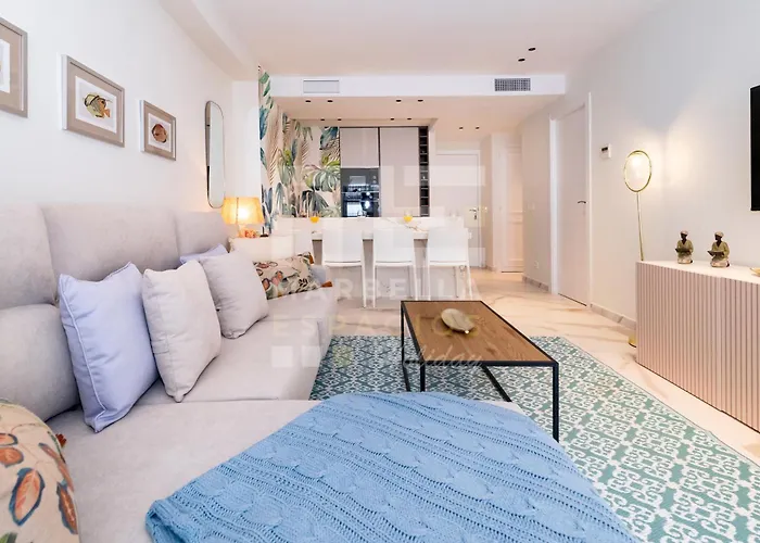 751, Renovated 2 Beedroom Apartment, Second Line Of The Beach, Wifi, Parkinging Appartement