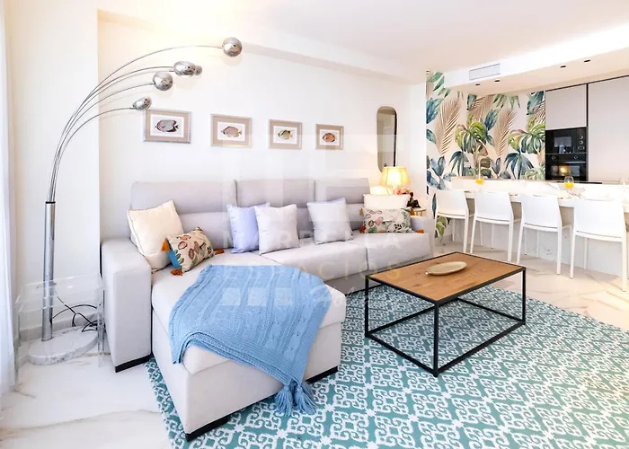 751, Renovated 2 Beedroom Apartment, Second Line Of The Beach, Wifi, Parkinging Appartement