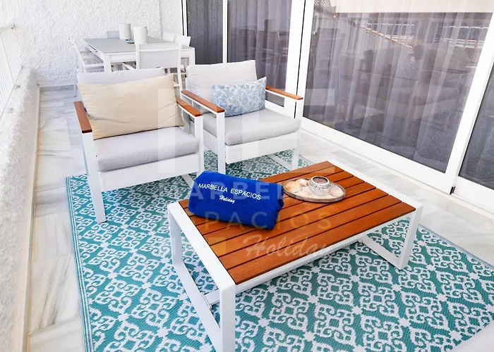 751, Renovated 2 Beedroom Apartment, Second Line Of The Beach, Wifi, Parkinging *