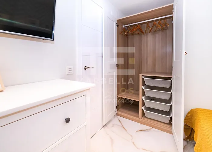 751, Renovated 2 Beedroom Apartment, Second Line Of The Beach, Wifi, Parkinging