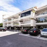 751, Renovated 2 Beedroom Apartment, Second Line Of The Beach, Wifi, Parkinging