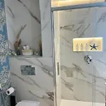 Διαμέρισμα 751, Renovated 2 Beedroom Apartment, Second Line Of The Beach, Wifi, Parkinging *