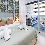 751, Renovated 2 Beedroom Apartment, Second Line Of The Beach, Wifi, Parkinging
