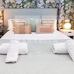 751, Renovated 2 Beedroom Apartment, Second Line Of The Beach, Wifi, Parkinging *