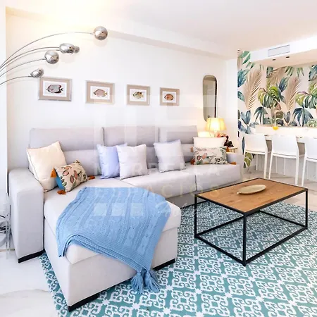 751, Renovated 2 Beedroom Apartment, Second Line Of The Beach, Wifi, Parkinging Διαμέρισμα