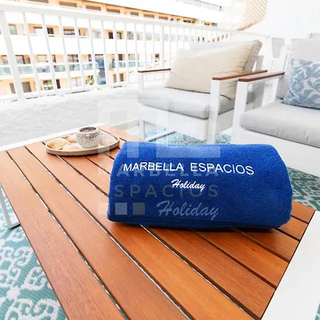Appartement 751, Renovated 2 Beedroom Apartment, Second Line Of The Beach, Wifi, Parkinging Marbella