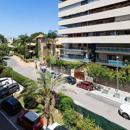 751, Renovated 2 Beedroom Apartment, Second Line Of The Beach, Wifi, Parkinging * Μαρμπέλλα