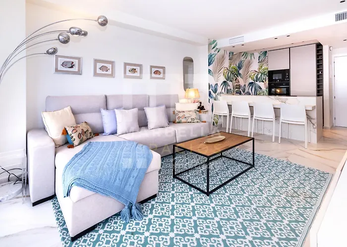 Apartament 751, Renovated 2 Beedroom Apartment, Second Line Of The Beach, Wifi, Parkinging *