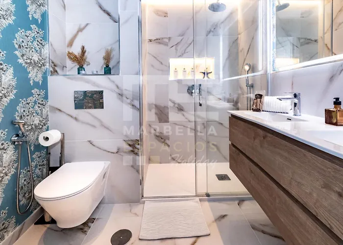 751, Renovated 2 Beedroom Apartment, Second Line Of The Beach, Wifi, Parkinging *