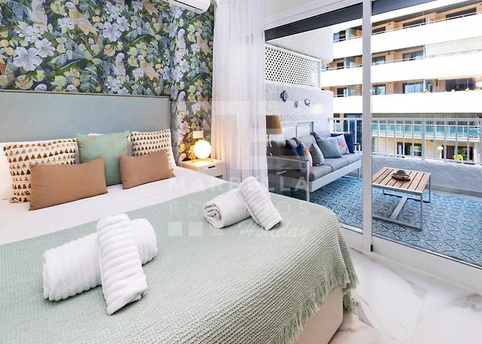 751, Renovated 2 Beedroom Apartment, Second Line Of The Beach, Wifi, Parkinging