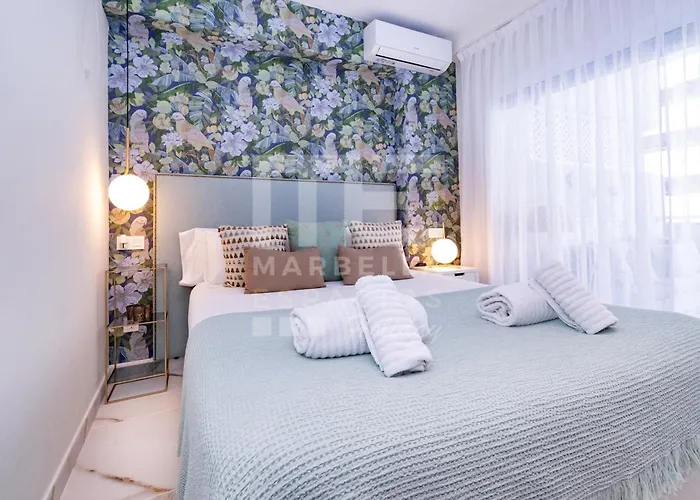 751, Renovated 2 Beedroom Apartment, Second Line Of The Beach, Wifi, Parkinging * Marbella